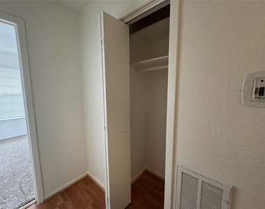 4810 West Wind Trl - Photo Thumbnail 17