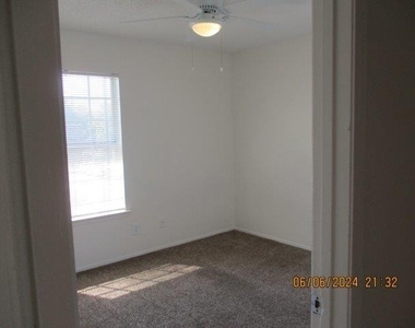 4810 West Wind Trl - Photo Thumbnail 14