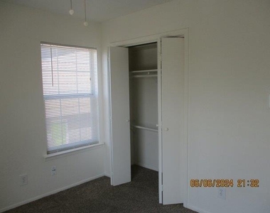 4810 West Wind Trl - Photo Thumbnail 15