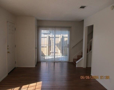 4810 West Wind Trl - Photo Thumbnail 2