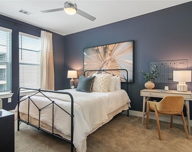 230 Bill Kennedy Way Se - Photo Thumbnail 16
