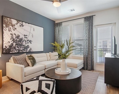 230 Bill Kennedy Way Se - Photo Thumbnail 13