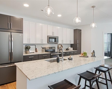 230 Bill Kennedy Way Se - Photo Thumbnail 12