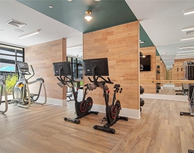 230 Bill Kennedy Way Se - Photo Thumbnail 14