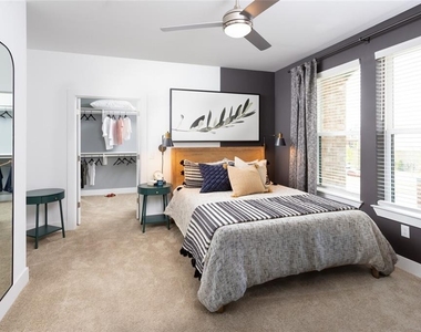230 Bill Kennedy Way Se - Photo Thumbnail 30