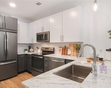 230 Bill Kennedy Way Se - Photo Thumbnail 16