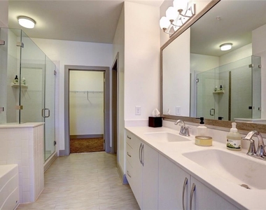 1213 Avalon Boulevard - Photo Thumbnail 18