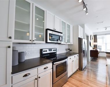1213 Avalon Boulevard - Photo Thumbnail 8