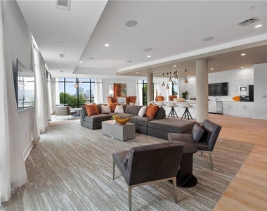 1777 Peachtree Street Ne - Photo Thumbnail 29