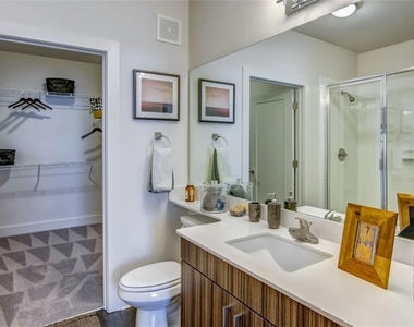 1220 Mecaslin Street Nw - Photo Thumbnail 10