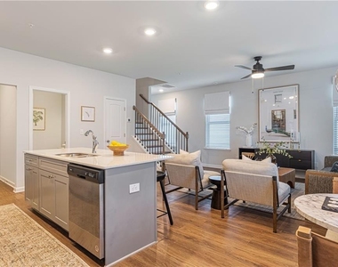 398 Sailors Way - Photo Thumbnail 2