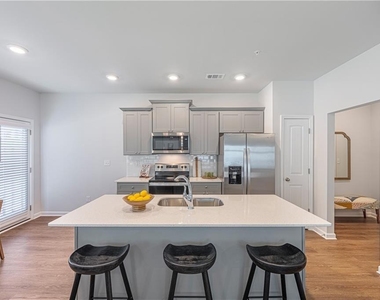 398 Sailors Way - Photo Thumbnail 3