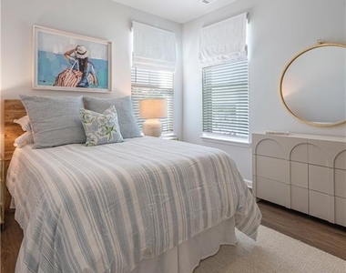 398 Sailors Way - Photo Thumbnail 19