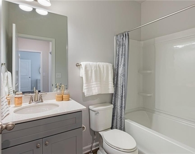 398 Sailors Way - Photo Thumbnail 11