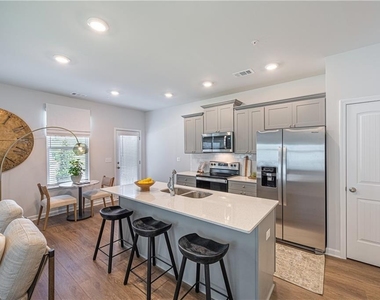 398 Sailors Way - Photo Thumbnail 6