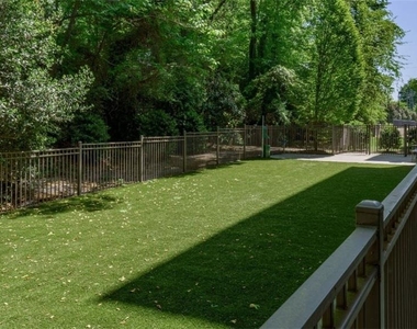 4600 Roswell Road - Photo Thumbnail 16