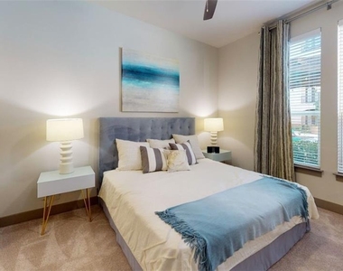 4600 Roswell Road - Photo Thumbnail 7