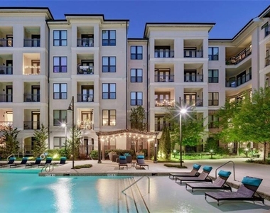 4600 Roswell Road - Photo Thumbnail 12