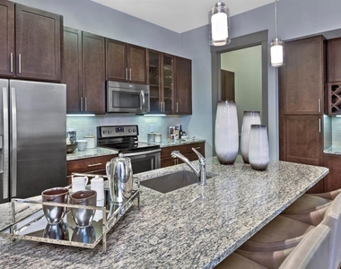 4600 Roswell Road - Photo Thumbnail 1
