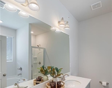398 Sailors Way - Photo Thumbnail 18
