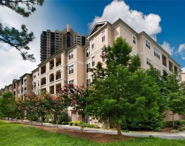 3443 Kingsboro Road Ne - Photo Thumbnail 8