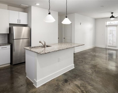5193 Peachtree Boulevard - Photo Thumbnail 2