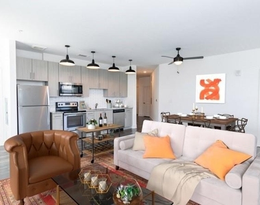 5193 Peachtree Boulevard - Photo Thumbnail 7