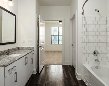 5193 Peachtree Boulevard - Photo Thumbnail 13