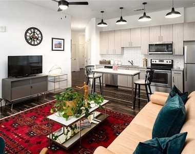 5193 Peachtree Boulevard - Photo Thumbnail 6