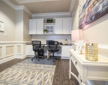2676 Milscott Drive - Photo Thumbnail 18