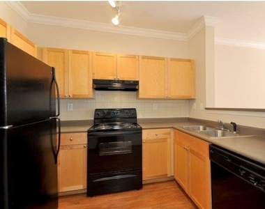 2676 Milscott Drive - Photo Thumbnail 3