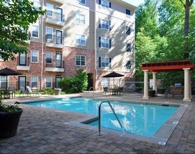2676 Milscott Drive - Photo Thumbnail 13