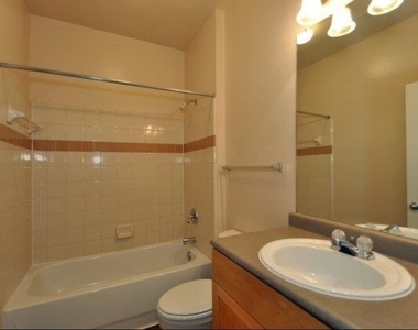 2676 Milscott Drive - Photo Thumbnail 10