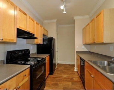 2676 Milscott Drive - Photo Thumbnail 3