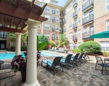 2676 Milscott Drive - Photo Thumbnail 14