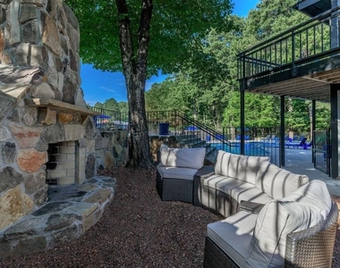 1805 Roswell Road - Photo Thumbnail 21