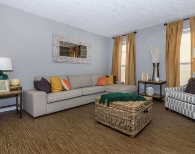 1805 Roswell Road - Photo Thumbnail 7