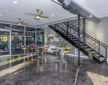 1805 Roswell Road - Photo Thumbnail 20