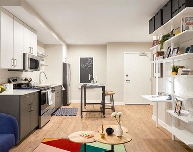 301 Memorial Drive Se - Photo Thumbnail 3