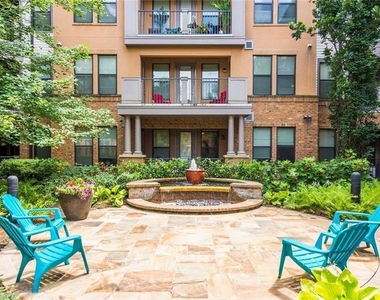 880 Glenwood Avenue - Photo Thumbnail 7