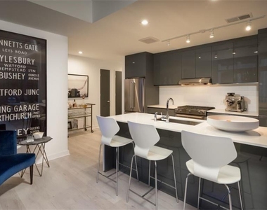693 Peachtree Street Ne - Photo Thumbnail 18