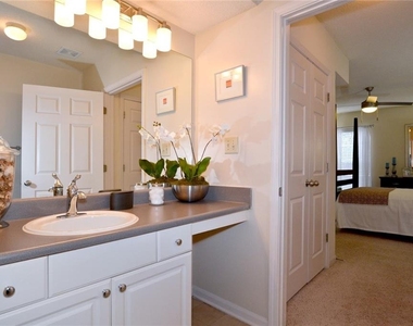 771 Lindbergh Drive - Photo Thumbnail 12