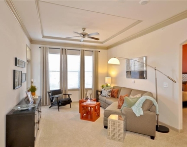 3695 Cumberland Boulevard - Photo Thumbnail 4