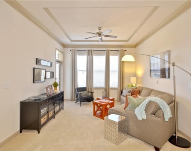 3695 Cumberland Boulevard - Photo Thumbnail 5