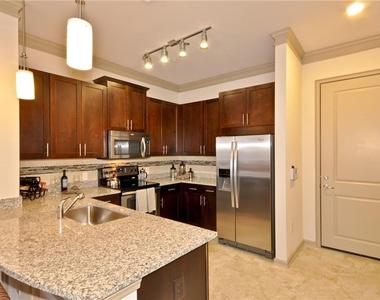 3695 Cumberland Boulevard - Photo Thumbnail 3