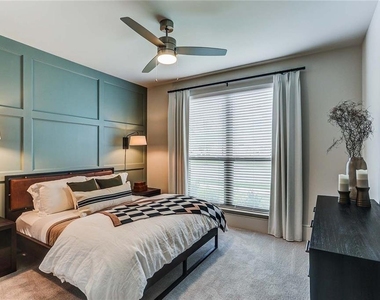 1003 Ridgewalk Parkways - Photo Thumbnail 10