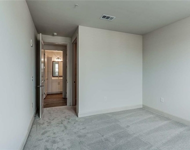 1003 Ridgewalk Parkways - Photo Thumbnail 14