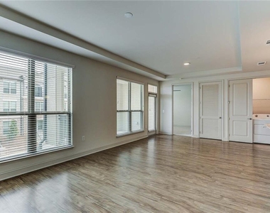 1003 Ridgewalk Parkways - Photo Thumbnail 9