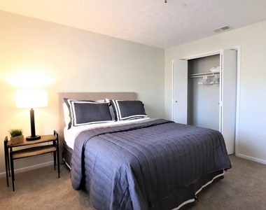 3200 Post Woods Drive - Photo Thumbnail 6