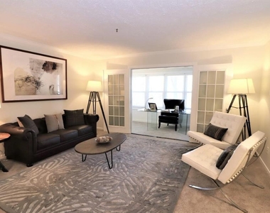 3200 Post Woods Drive - Photo Thumbnail 4